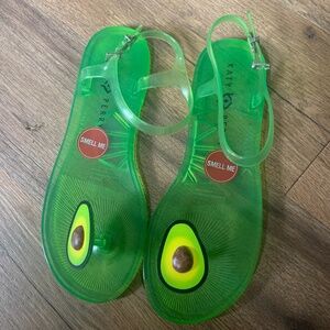 Katy Perry Avocado Geli